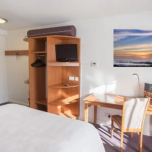 Premier Hotel